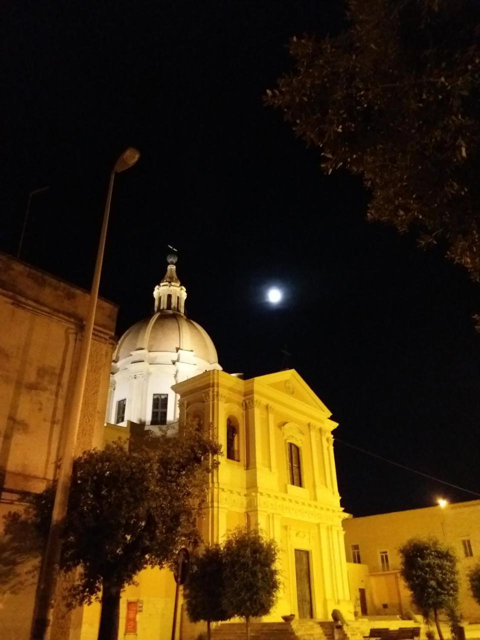 Il Da Vinci Casa Vacanze Giovinazzo Εξωτερικό φωτογραφία